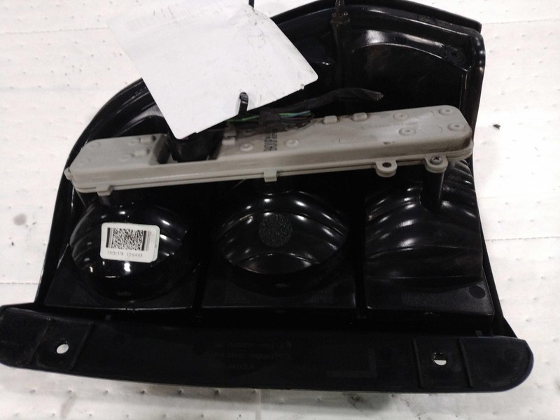 Used Left Tail Light Assembly fits: 2003 Chevrolet Trailblazer ext Left Grade A