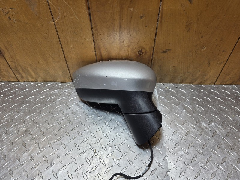 11-19 Ford Fiesta Passenger Right Side Mirror Assembly Silver Oem Tested
