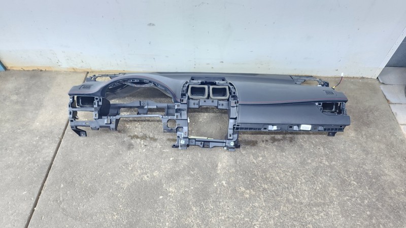 2015 - 2017 TOYOTA CAMRY DASH PANEL CONSOLE W/RED STICHING OEM