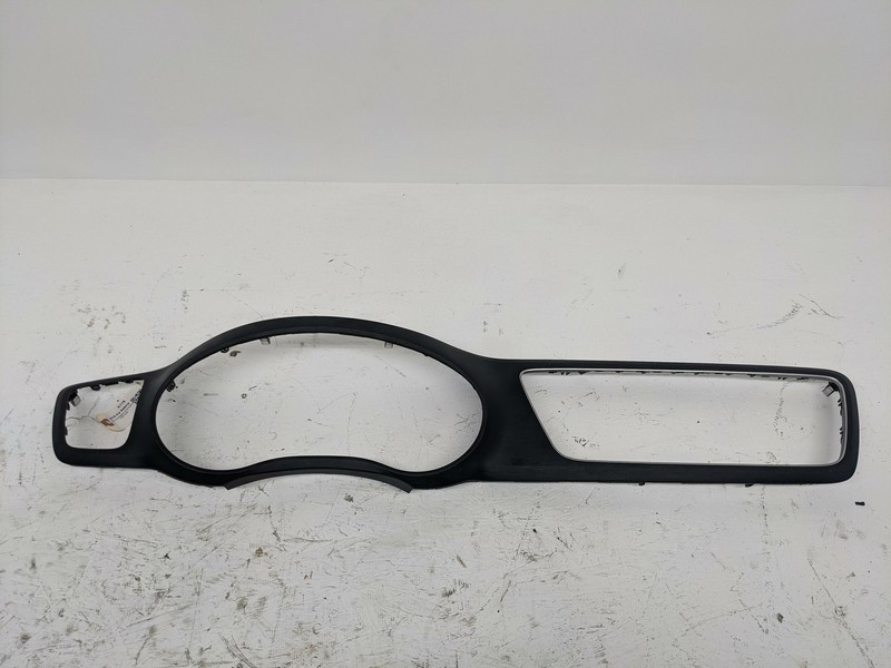 Dash Dashboard Cluster Bezel Trim Panel 84740-A9000 2015 Kia Sedona 2016