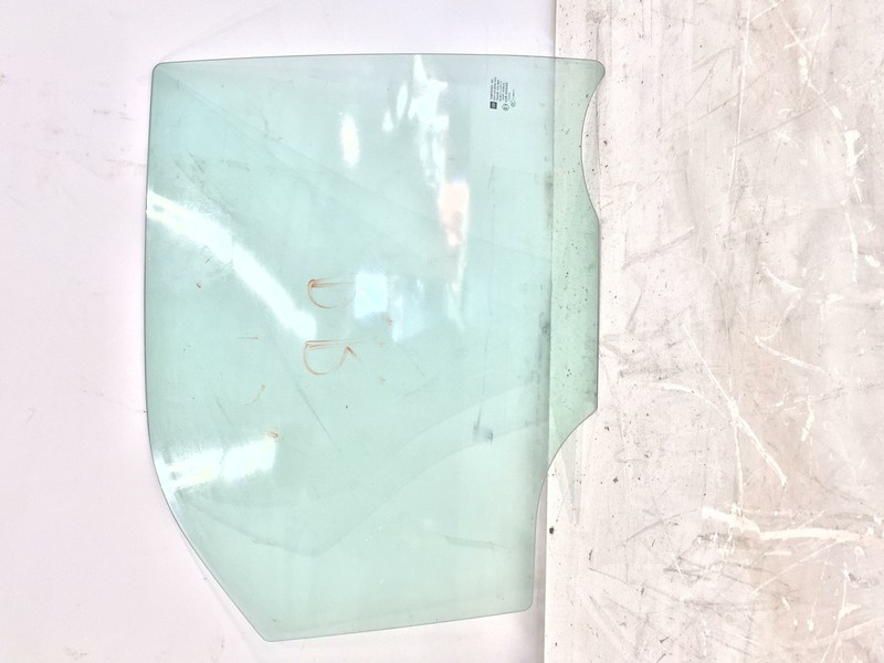 2003-2007 Cadillac CTS CTS-V Rear Passenger Right Window Glass Oem