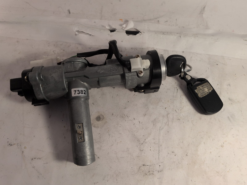 2001-2006 HYUNDAI SANTA FE Ignition Switch Lock Cylinder With Key OEM