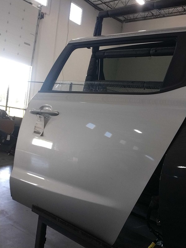 2016 KIA Sedona Left Rear Door Silver OEM Used 117K Miles - No Power Sliding