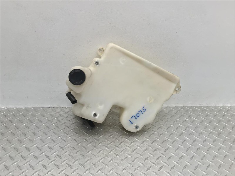 96 97 98 99 00 BLAZER BRAVANDA ENVOY COOLANT RESERVOIR OEM 671-00220