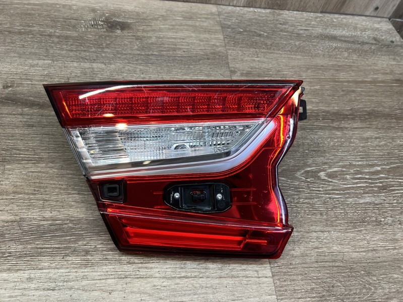 2018-21 Honda Accord LH Tail Light Assy OEM Part# 34155-TVA-A013-M1