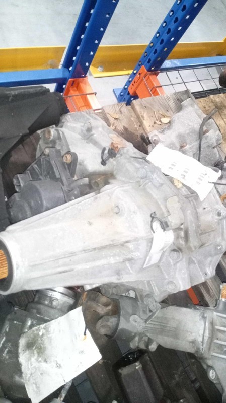2011 Nissan Xterra Transfer Case Assembly OEM 4.0L Silver 145k Miles