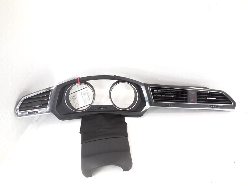 2020 20 Volkswagen Tiguan Dashboard Dash Cluster Trim Surround W/ Vents OEM