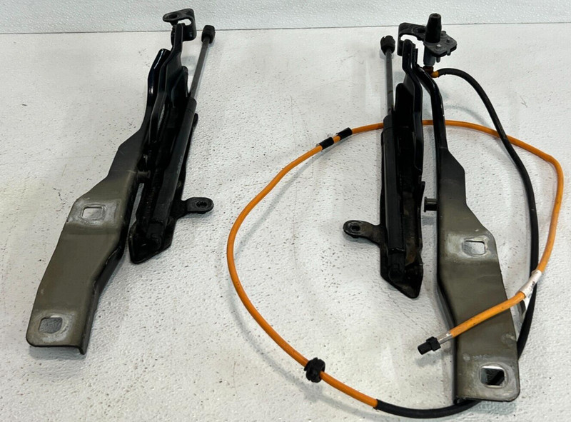 20-23 FORD F250 FRONT RIGHT & LEFT HOOD HINGE PAIR W/ LIFT STRUTS