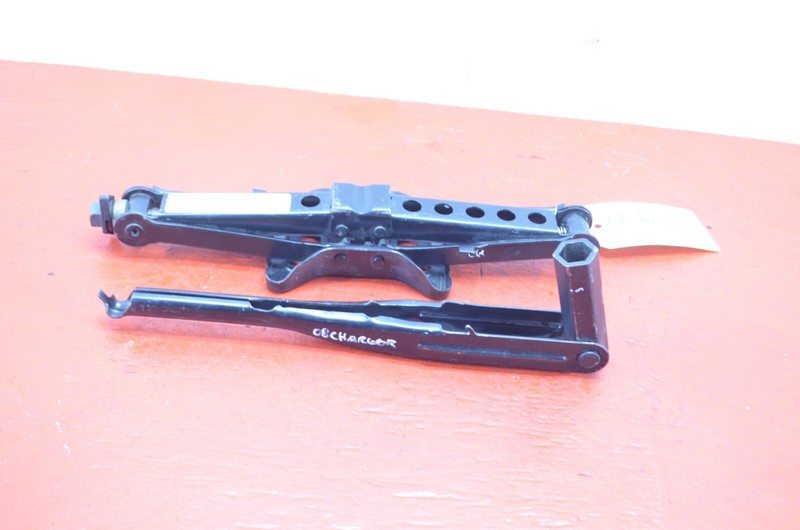 06-10 DODGE CHARGER R/T SPARE TIRE JACK TOOL OEM