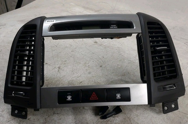 2007-2012 Hyundai Santa Fe Hazard Defrost Switch Panel Radio Bezel Vents OEM