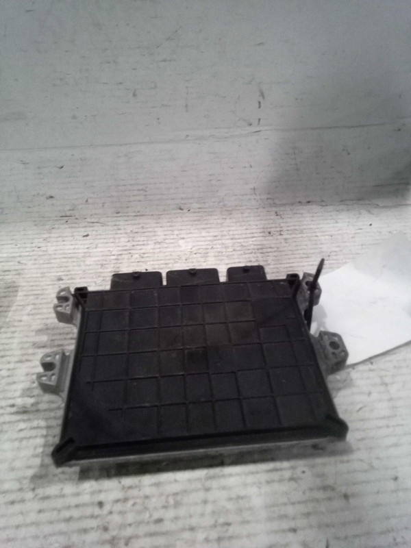 2017 Nissan JUKE Engine Control Module ECM 1.6L OEM 23703BV83A Grey Used