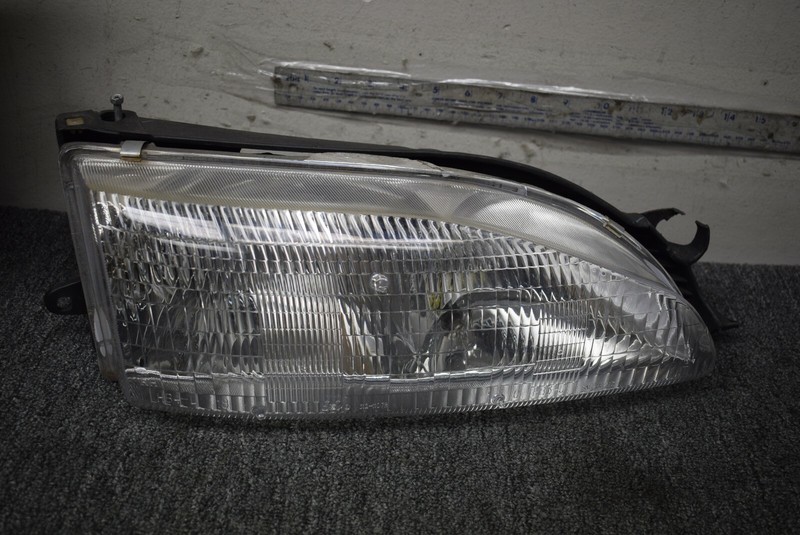 1995-1996 TOYOTA CAMRY HEADLIGHT RIGHT SIDE AFTERMARKET