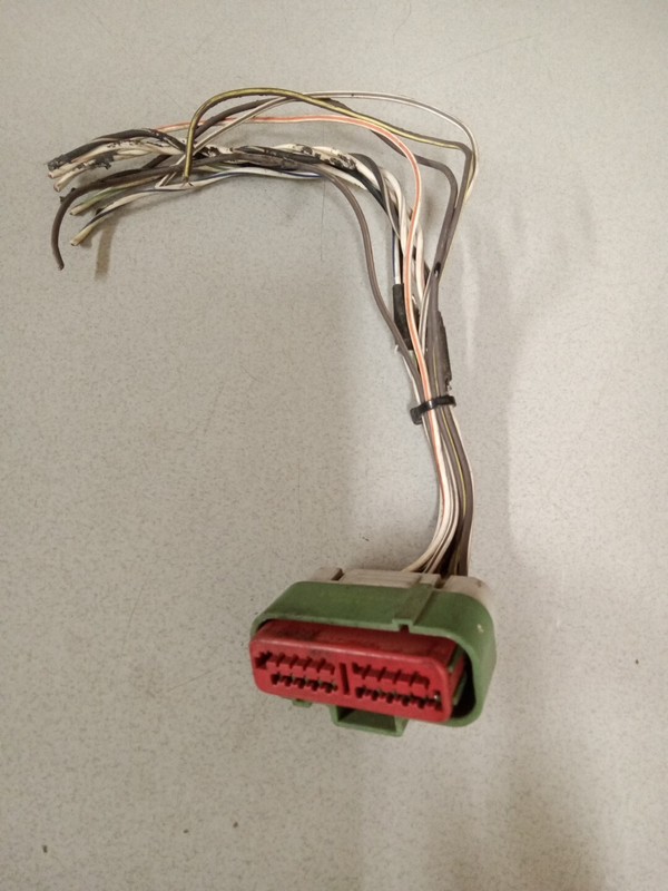 Wire Harness Connector Plug 1378889-4 0546