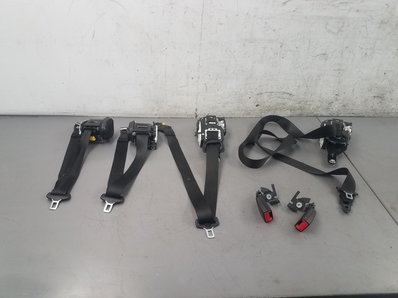 2013 Mercedes AMG CLS 63 Seat Belt Set - * #1960 B8