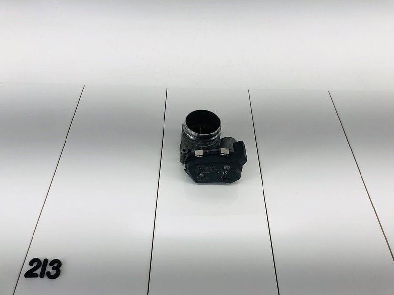 13-15 BMW X1 E84 2.0L L4 N20 GAS ENGINE MOTOR AIR INTAKE THROTTLE BODY VALVE OEM