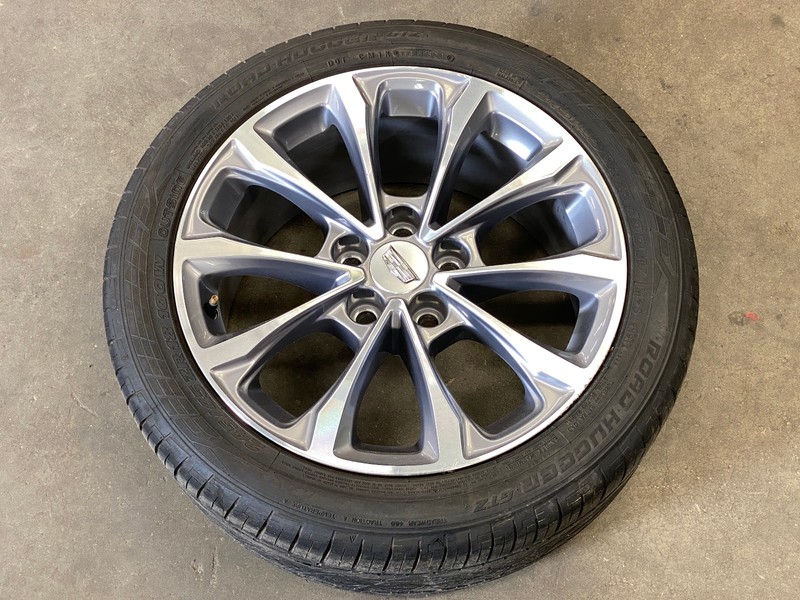 20-23 CADILLAC CT5 FRONT LEFT DRIVER SIDE WHEEL RIM W/ TIRE 18X8.5 OEM LOT797