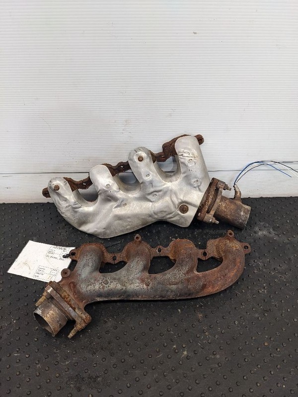 Exhaust Manifold Pair Set For 14-18 Chevrolet Silverado 1500 5.3 1261628 1188299
