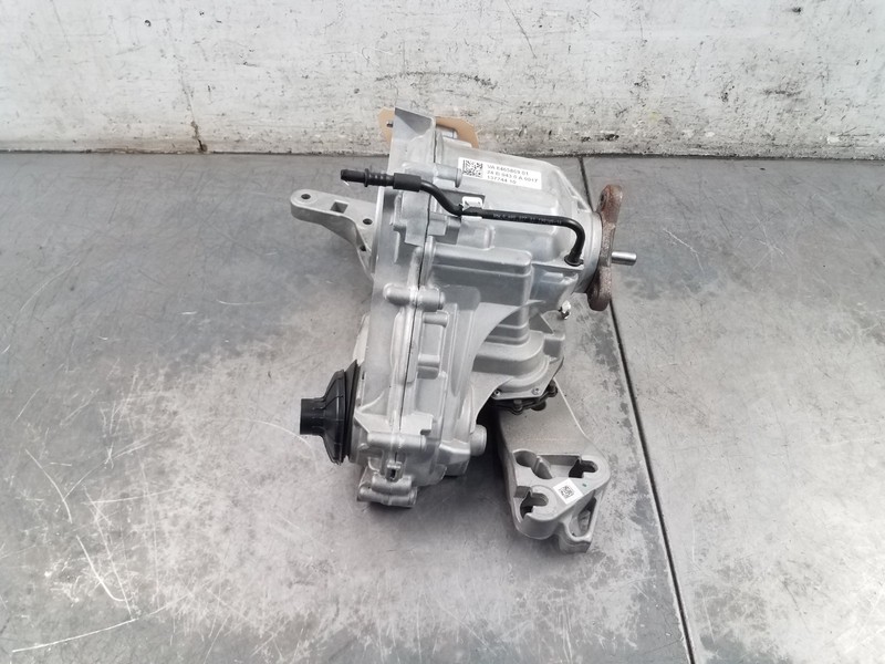 2024 BMW M3 CS xDrive G80 Transfer Case Gearbox / Mount#7239 C1