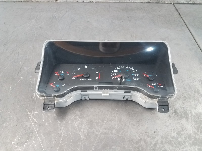 2005 Jeep Wrangler TJ Rubicon 4x4 Gauge Cluster #5144 H4
