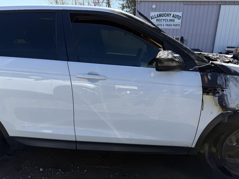 2015-2021 Rover Discovery Sport Right Passenger Front Door White Minor Smoked