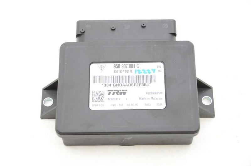 2017-2018 Porsche Macan 2.0L Parking Brake Module 95B907801B