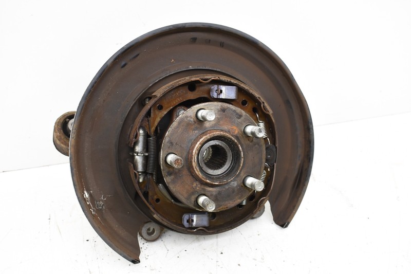 2013 Subaru BRZ Scion FR-S Rear Left Spindle Knuckle Bearing Hub LH OEM KW42