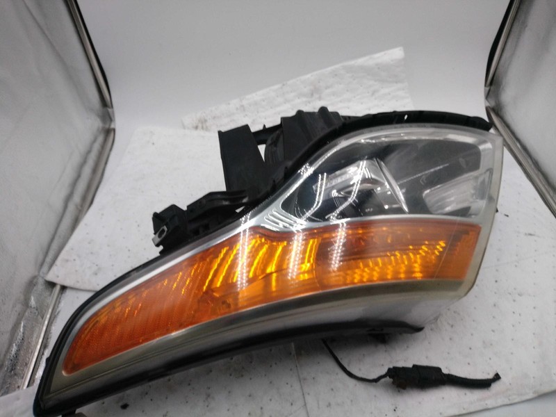2011-2012 Ford Explorer Left Headlight Assembly Halogen OEM 450868