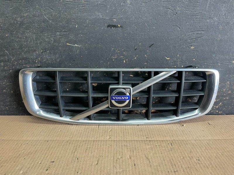 2008 to 2009 Volvo XC70 Front Upper Grill Grille Oem OEM Z8520 DG