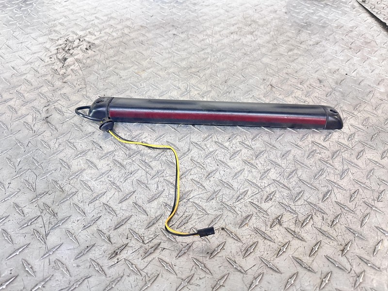 03-07 Hummer H2 Rear Trunk Hatch Tailgate 3rd Third Brake Light Lamp OEM