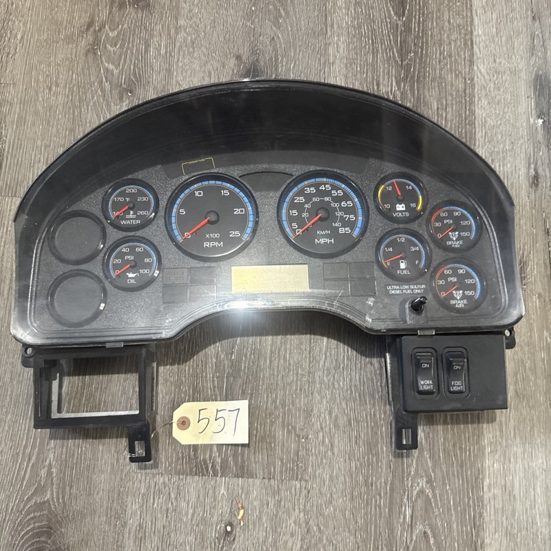 INTERNATIONAL INSTRUMENTDASH CLUSTER- P/N: 3686402C91 32450-007
