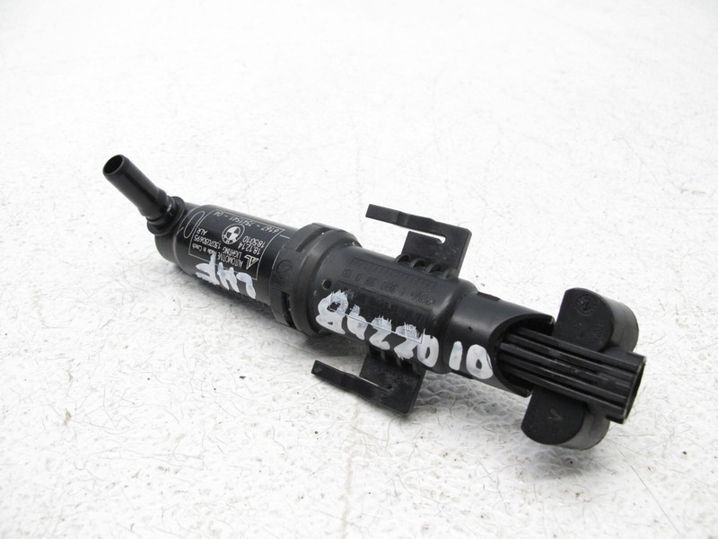 09-15 BMW F01 F02 750i 740Li HEADLIGHT LAMP WASHER NOZZLE LEFT OEM 010224B