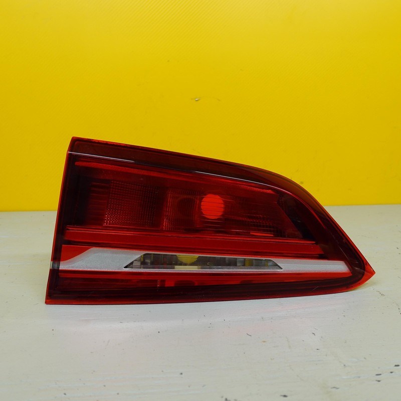 2016-2022 BMW X1 F48 Trunk Mounted Tail Light Lamp Rear Rh Inner Oem 2710634-01