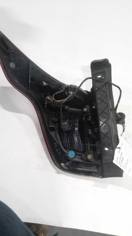 2015 Ford Explorer Right Tail Light Assembly White OEM Used 254347 148K Miles