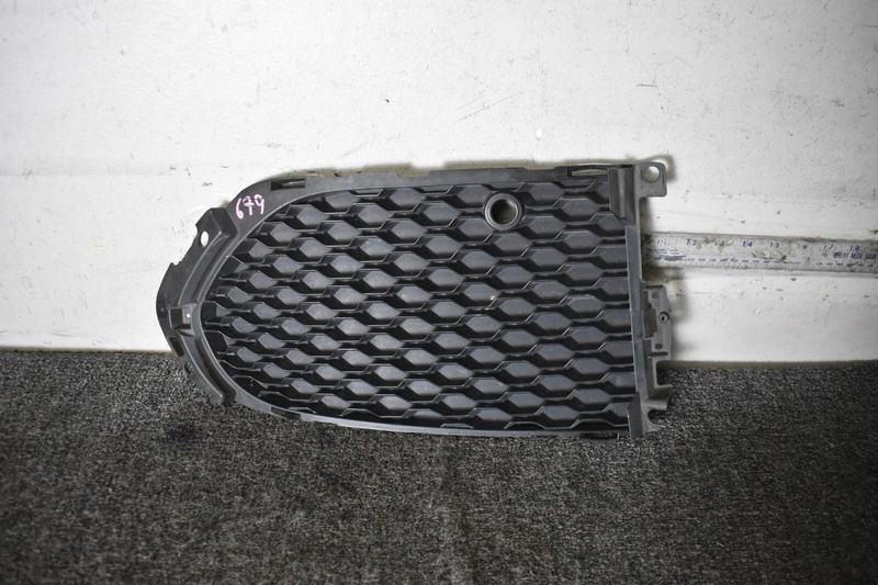 2017-2020 Jaguar F-PACE Front Bumper Passenger Right Lower Grille HK8M8B289
