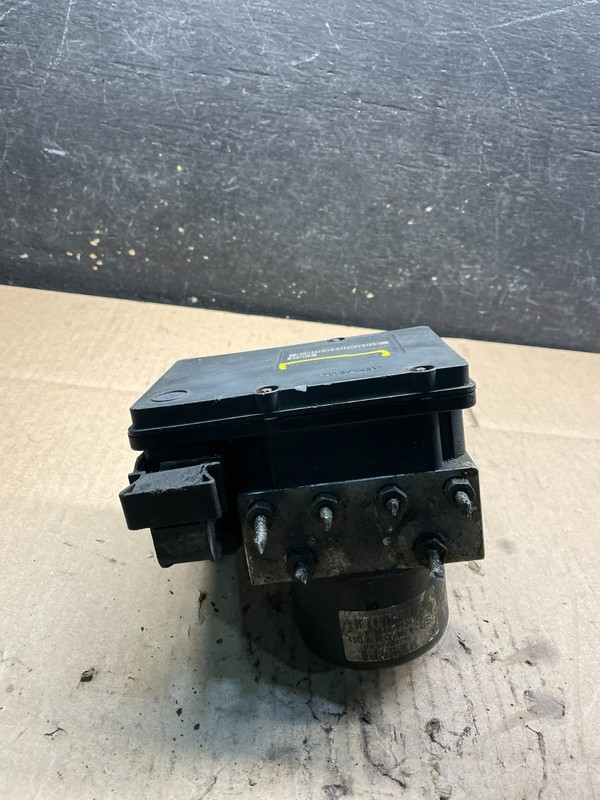 2006 - 2007 Mercedes C280ABS Anti Lock Brake Pump Module a2035454732 v9095 DG