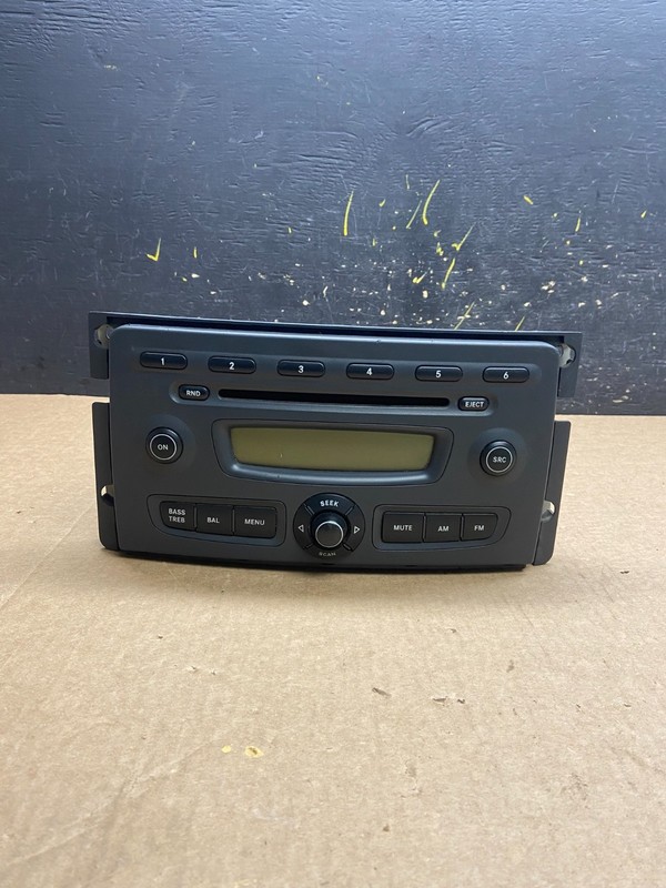 2008-2013 Smart Fortwo AM/FM Radio Receiver 6 CD ChangerX6575 DG