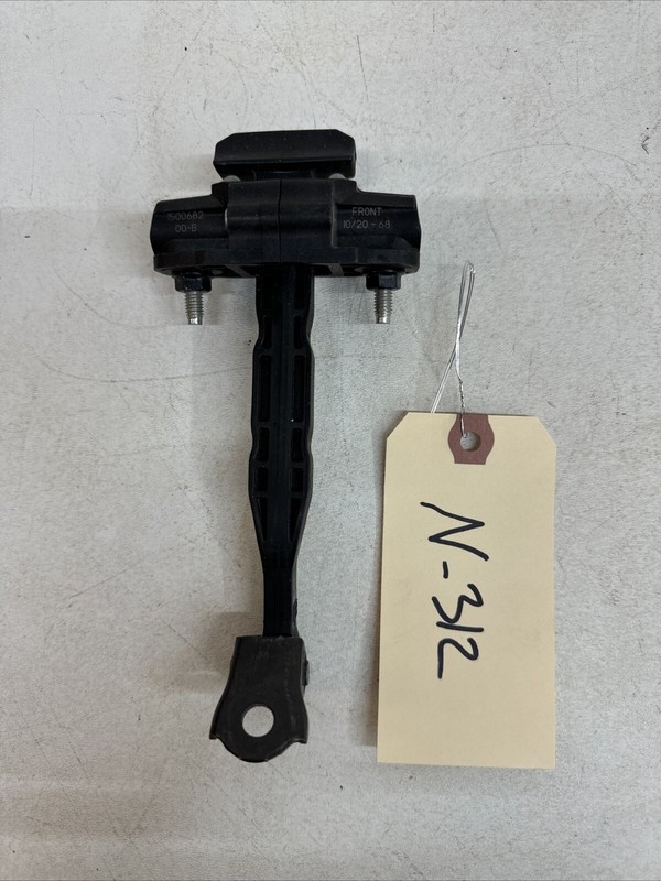 20-22 TESLA MODEL Y FRONT LEFT OR RIGHT DOOR HINGE CHECK STRAP STOPPER 312 B33