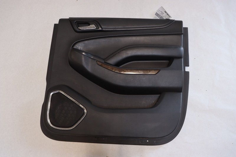 2015-2020 CHEVY/GMC SUBURBAN 1500 REAR RIGHT SIDE DOOR PANEL TRIM COVER OEM
