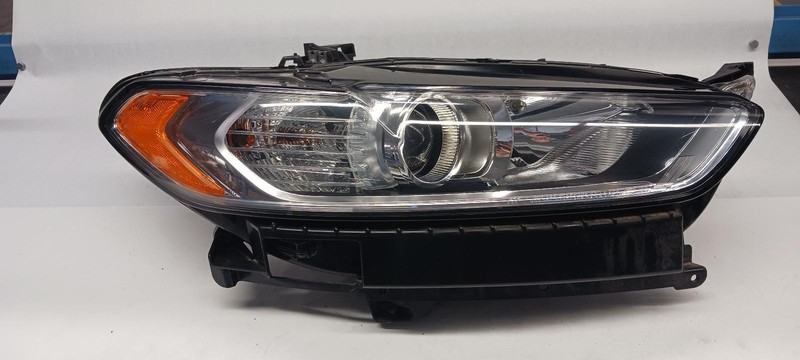 13-'16 FORD FUSION Right Passenger Headlight Headlamp OEM Grade B