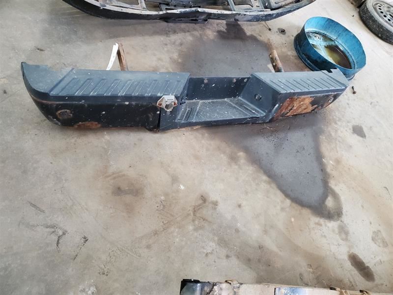 Rear Bumper Painted Without Park Assist Fits 08-16 FORD F250SD PICKUP 282938
