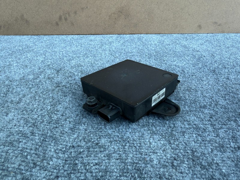 INFINITI 11-19 OEM BLIND SPOT WARNING SENSOR RADAR MODULE UNIT (FITS LEFT RIGHT)