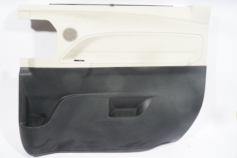 2021 - 2024 TOYOTA SIENNA PLATINUM REAR RIGHT SIDE INTERIOR DOOR PANEL OEM