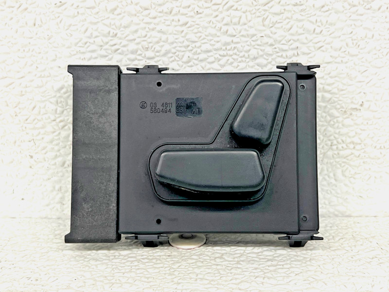 ⭐2011-2018 RAM 1500 FRONT LEFT DRIVER SIDE SEAT ADJUSTMENT SWITCH OEM LOT2619