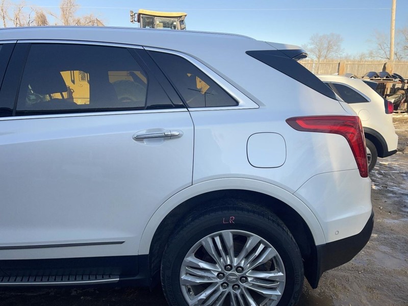 2017-24 CADILLAC XT5 LEFT QUARTER PANEL WHITE PC:G1W 3.6L AWD 93K PLATINUM 64686