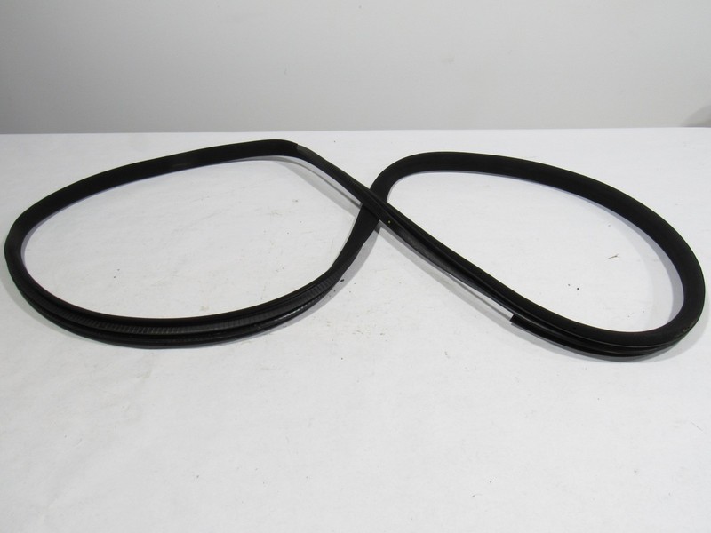10-20 Bentley Mulsanne 2012 Front Left Driver Door Weather Strip Seal @1