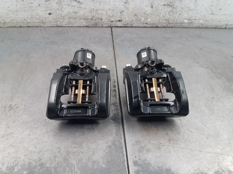 2017 Audi R8 V10 Plus Spyder Parking Brake Caliper Set #4720 CA2