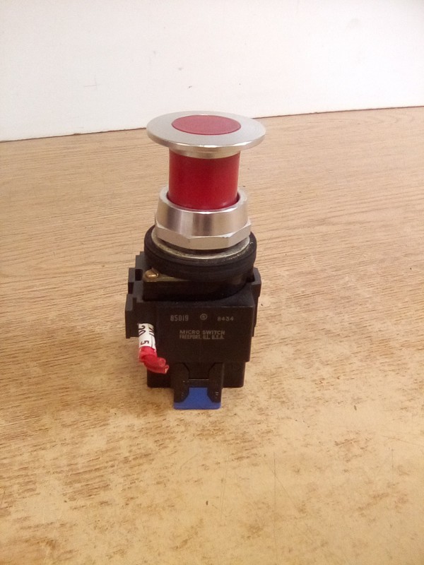 Honeywell Micro Switch PTY2151 Red Pushbutton W/ PTCM