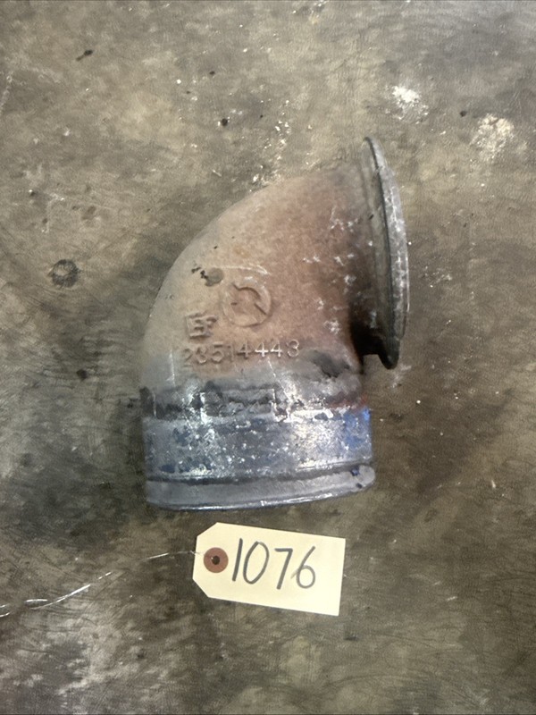 Detroit Diesel Intake Elbow - P/N: 23514443