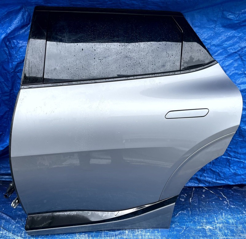 KIA EV6 REAR LEFT DRIVER SIDE DOOR SHELL ASSEMBLY GRAY (KLM) 2022-2024 # 109945