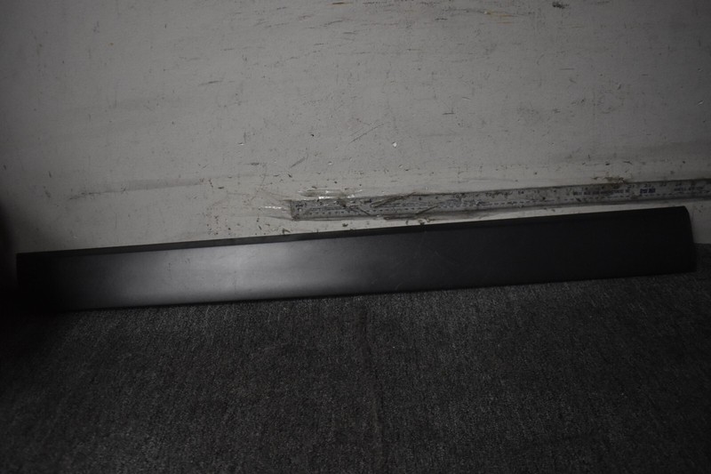 2007-2014 TOYOTA FJ CRUISER MOLDING ASSY FACTORY OEM
